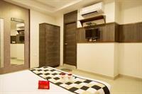 Oyo Bani Park Bhrigu Marg Hotel 3*