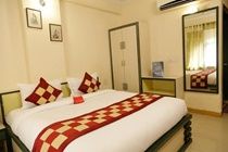 Oyo 1322 Galaxy Hotel