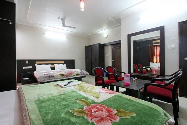 Hotel Radha Palace