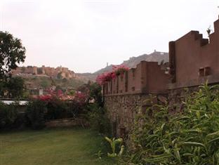 Adhbhut Hotel