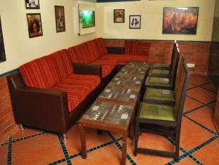 Hotel Shikha Centre 3*