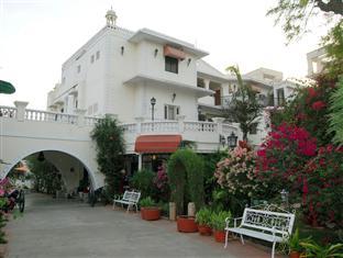 Sugan Niwas Palace