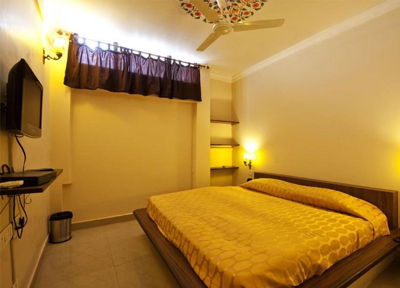 Mayaa Mansion Hotel