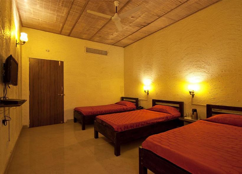 Mayaa Mansion Hotel 3*