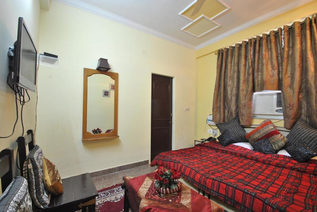 City Hotel 2*
