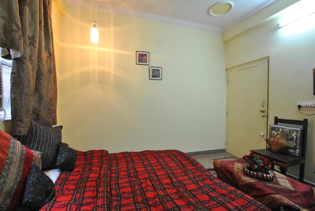 City Hotel