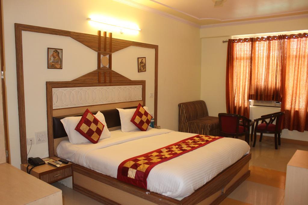 Muskan Palace