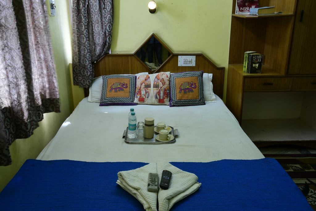 Bani Park Palace 2*