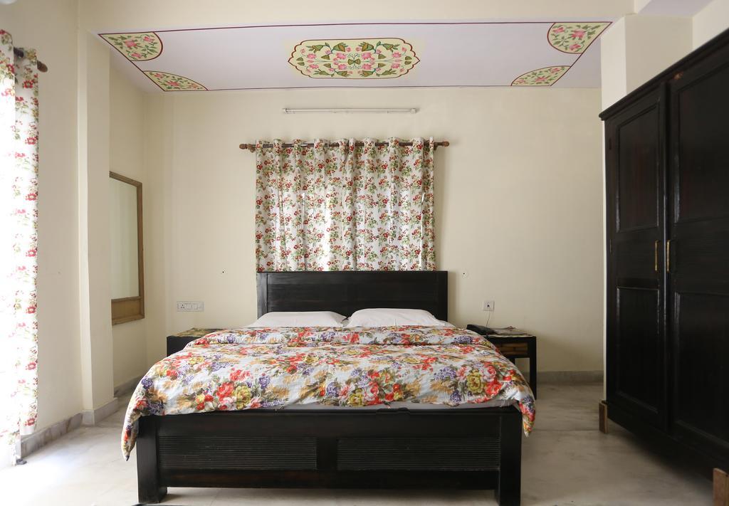 Ratan Niwas Guest house 2*