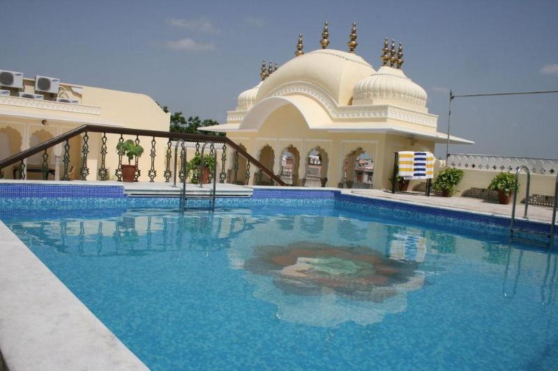 Hotel Khandwa Haveli 3*