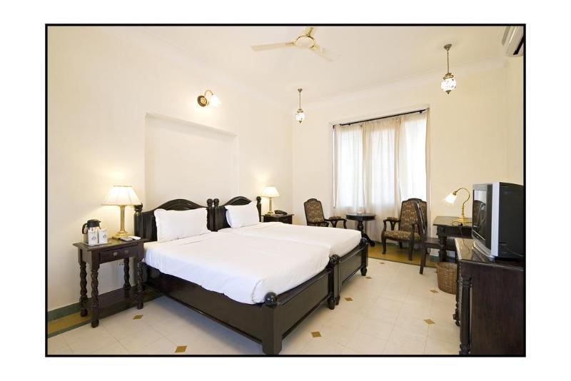 Khandwa Haveli 3*
