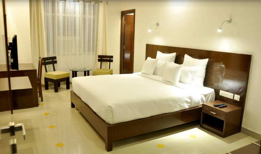 Hotel Summit Heritage &