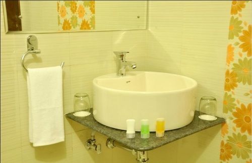 Hotel Summit Heritage & 3*