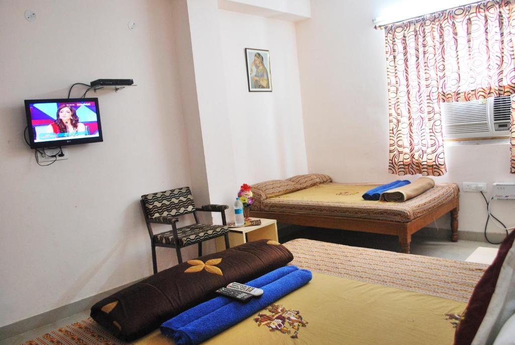 Hotel Deepak 2*