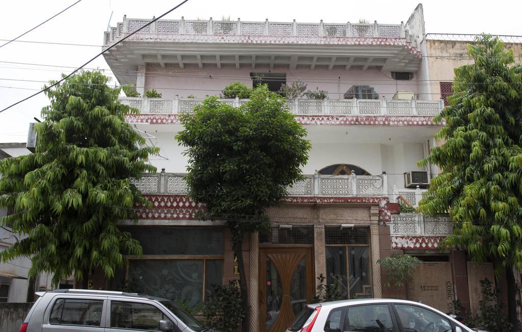 Oyo 1322 Galaxy 2* Jaipur