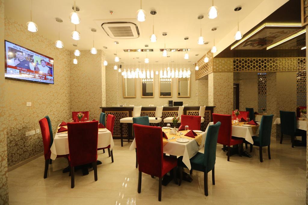 Comfort Sapphire Hotel 4*