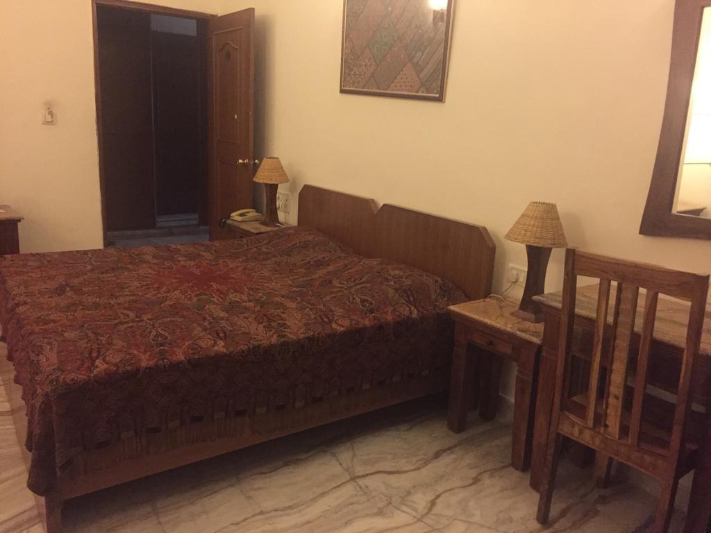 Luna Rosa Jaipur
