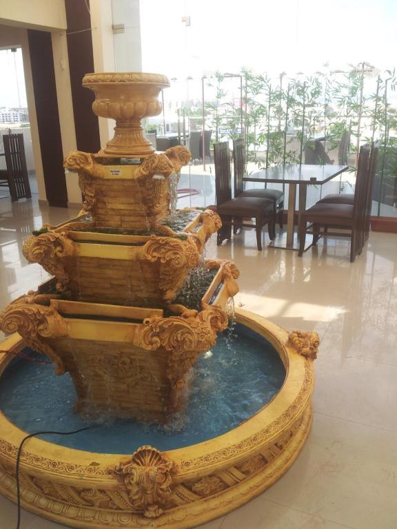 Hotel Savi Regency