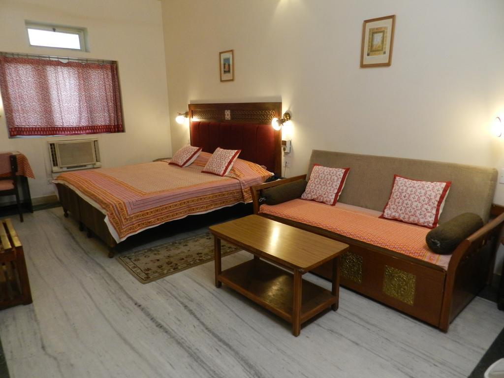 Tara Niwas Hotel Jaipur