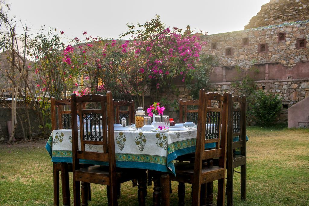 Hotel Adhbhut Jaipur