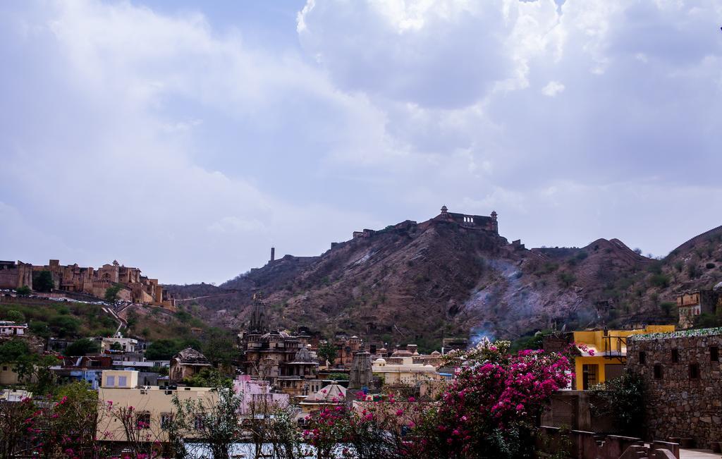 Adhbhut Jaipur