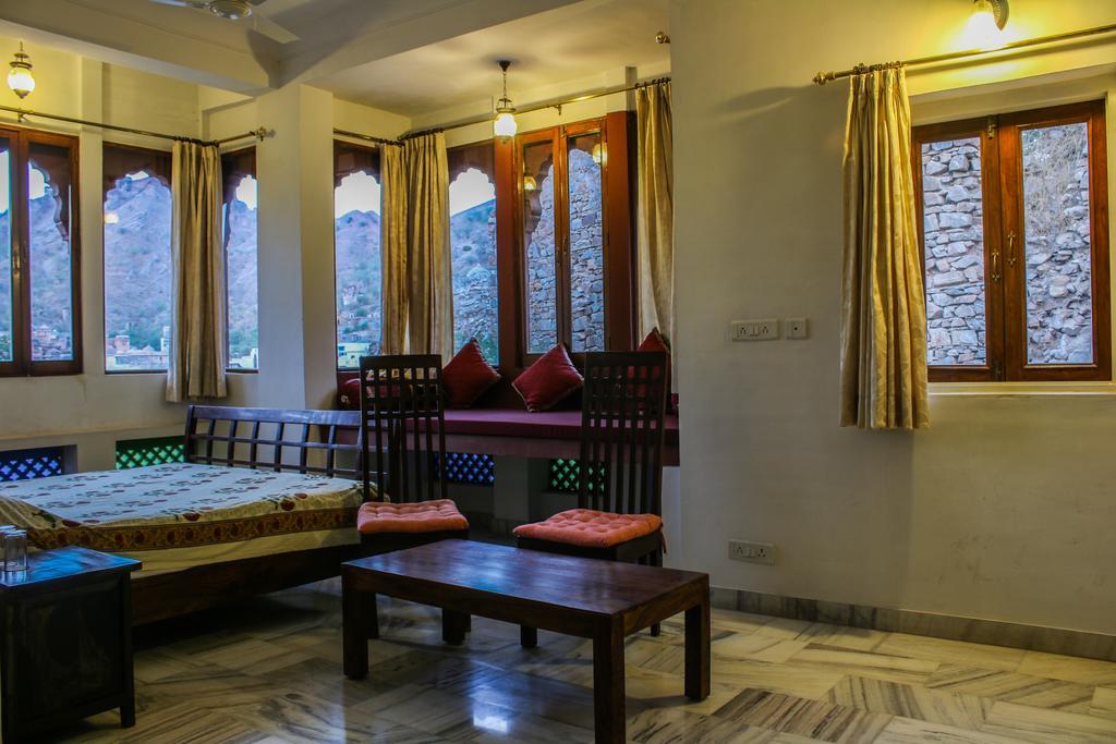 Hotel Adhbhut Jaipur