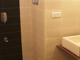 Hotel Savi Regency