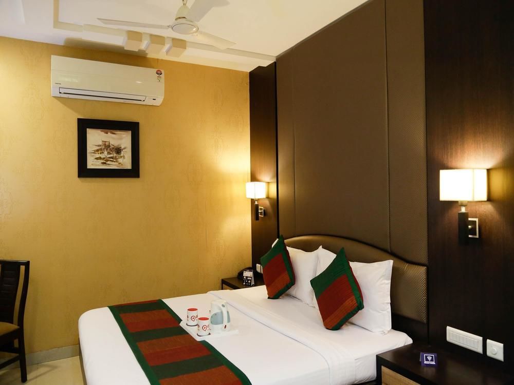 Oyo Premium Airport Extension Hotel Jaipur