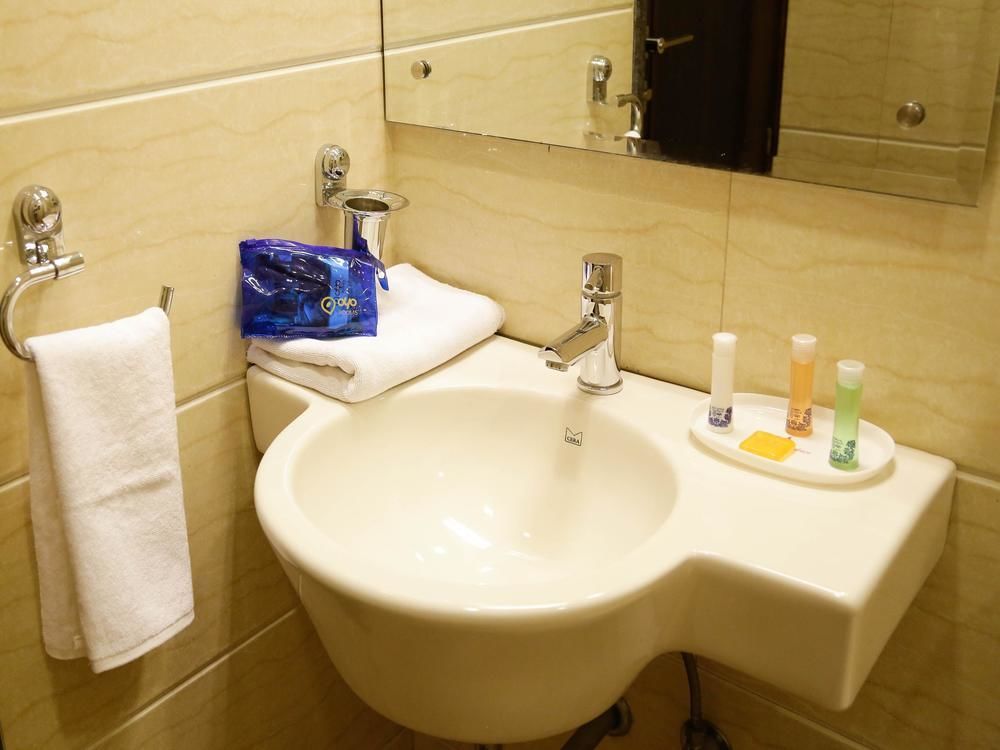 Hotel Oyo Premium Airport Extension
