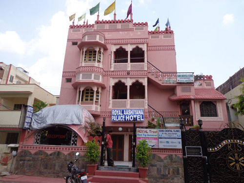 Royal Aashiyana Palace