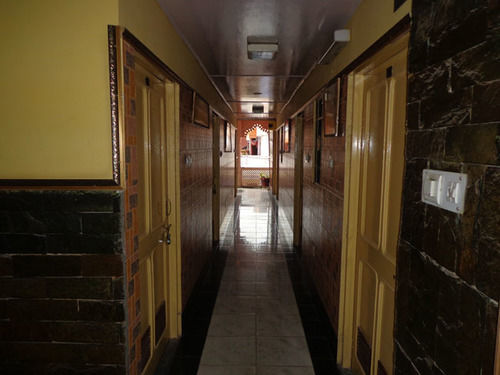 Hotel Royal Aashiyana Palace 2*