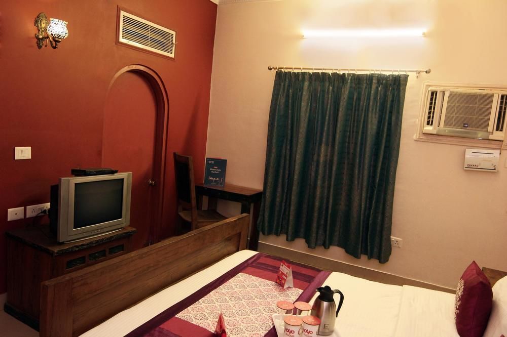 Hotel Oyo 1656 Mandela House