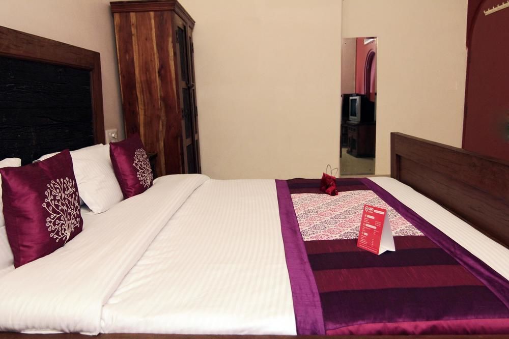 Oyo 1656 Mandela House 3*