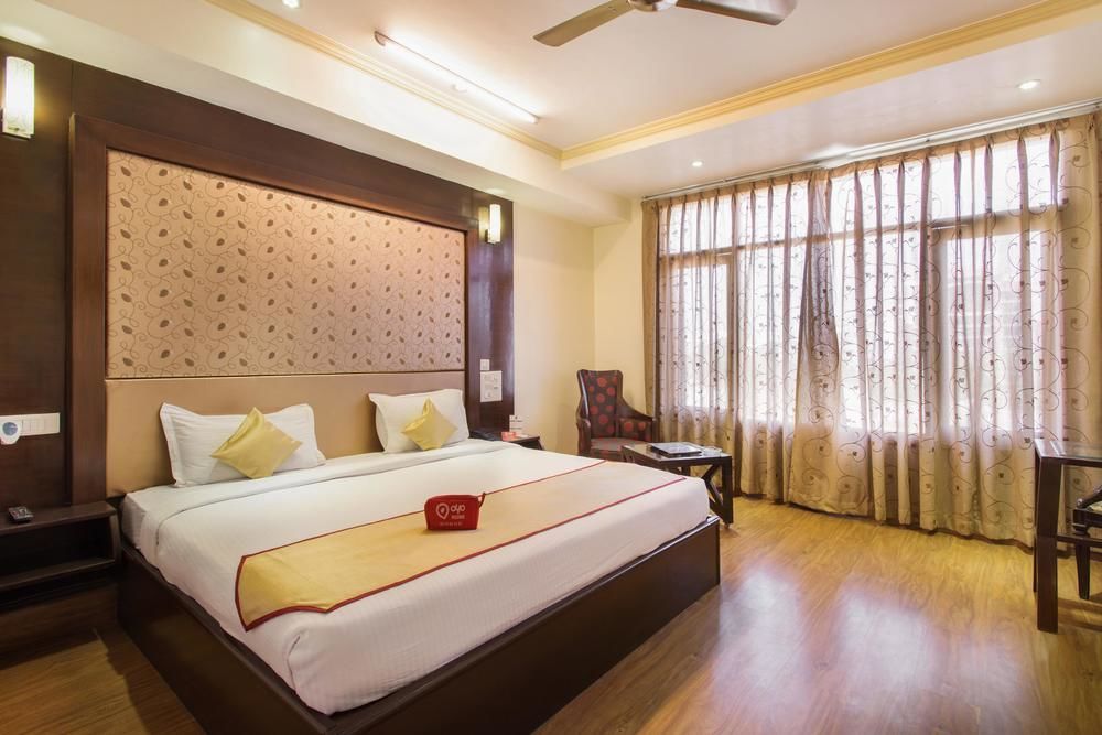 Oyo Premium Bani Park Hotel Jaipur