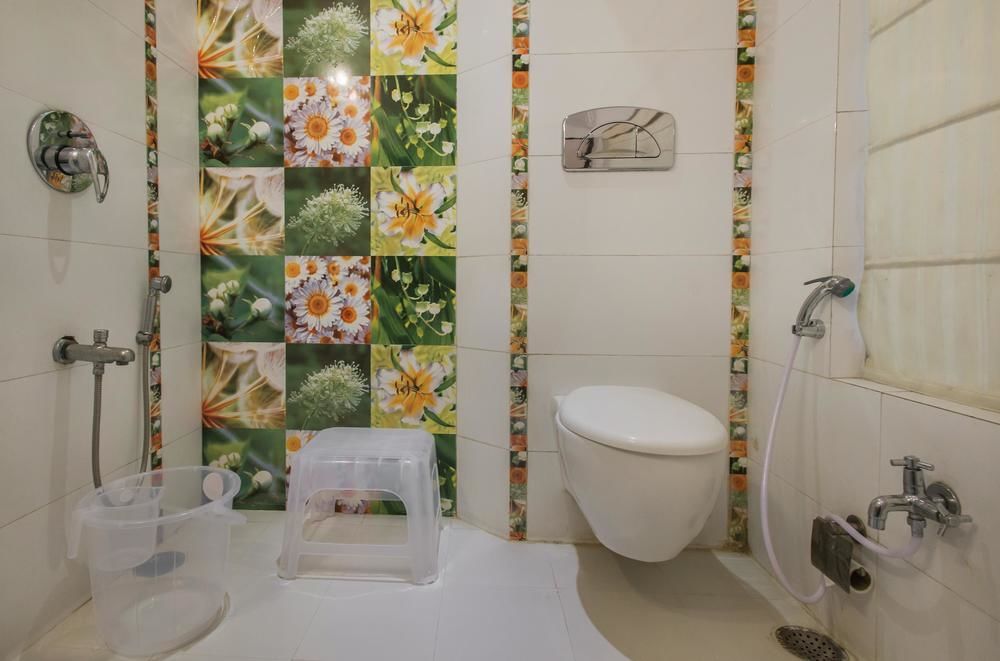 Oyo Premium Bani Park Hotel Jaipur