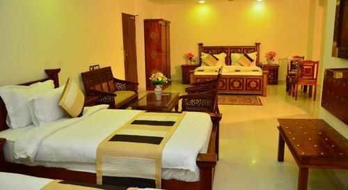 Hotel The Jal Mahal 4*