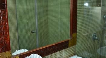 Hotel Lilypool - The Heritage Jalmahal