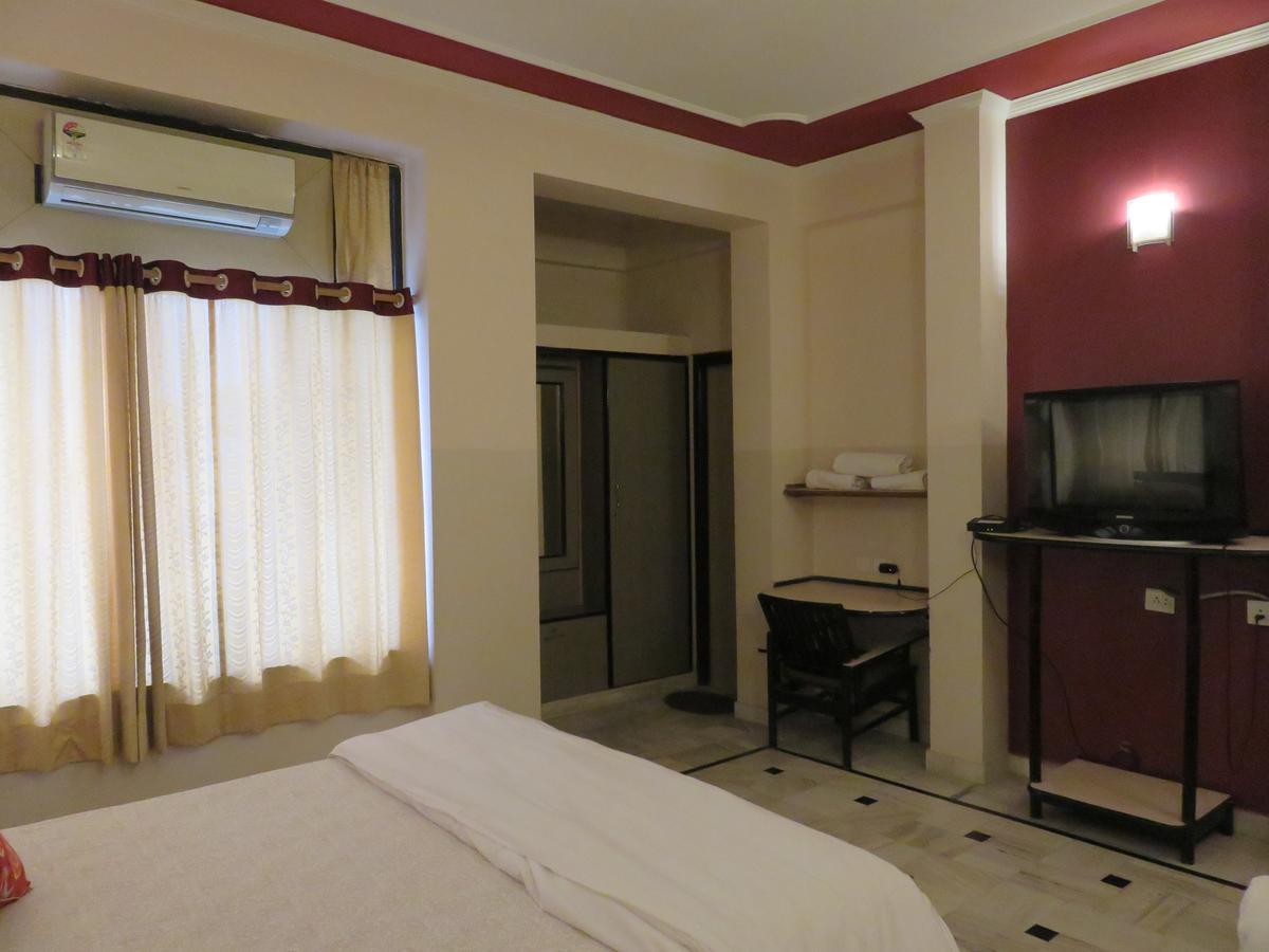 Sumitra Enclave