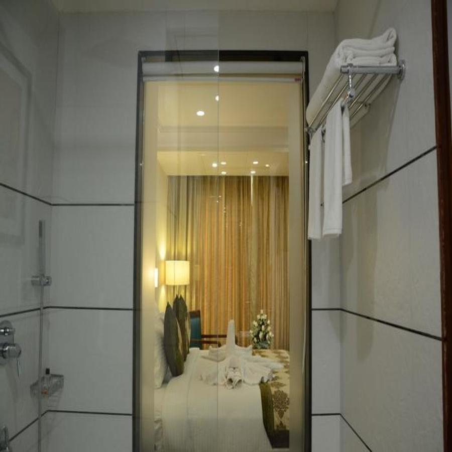 Clarks Inn, 3*