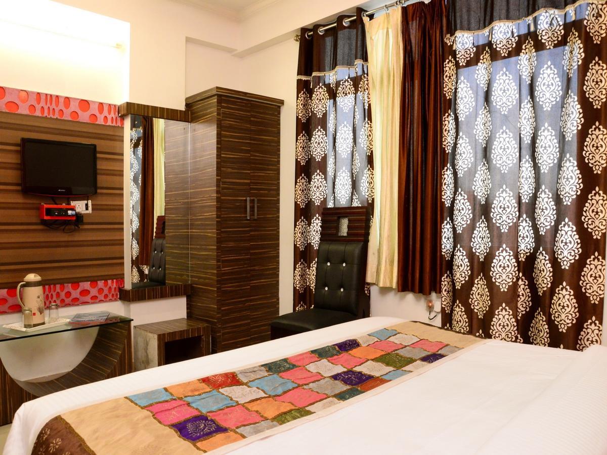 Metro Hotel 2*