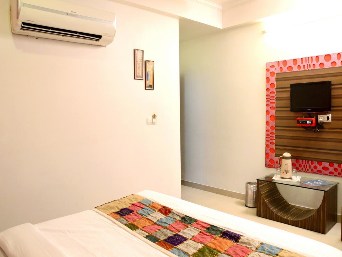 Metro Hotel 2*