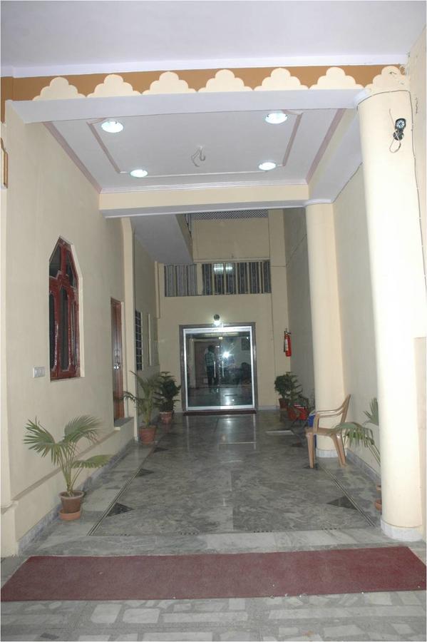 Collection O Mansagar Hotel Jaipur