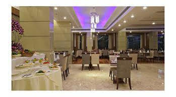 Hotel Regenta Jal Mahal,