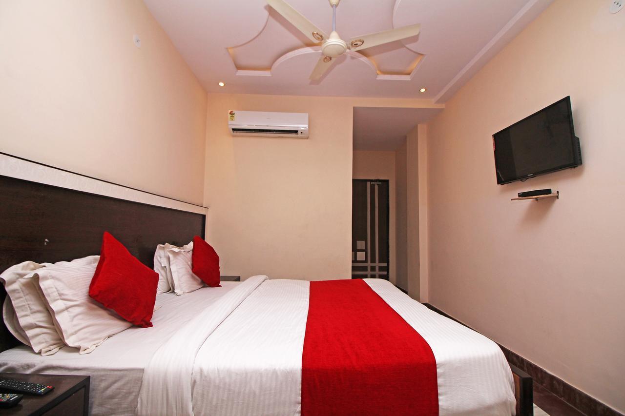 Oyo 6545 Kanhiya Hotel 3*