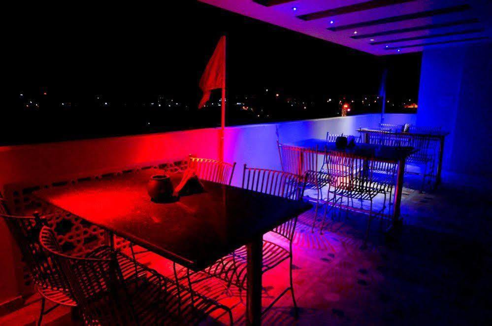 Sunday Hotel Jaipur