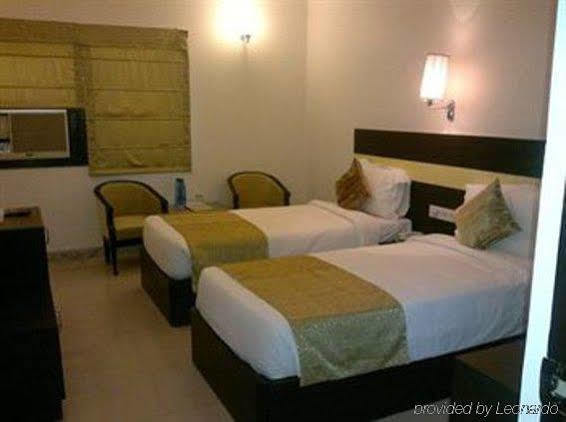 Hotel Oyo 1746 Rnb Select Jaipur