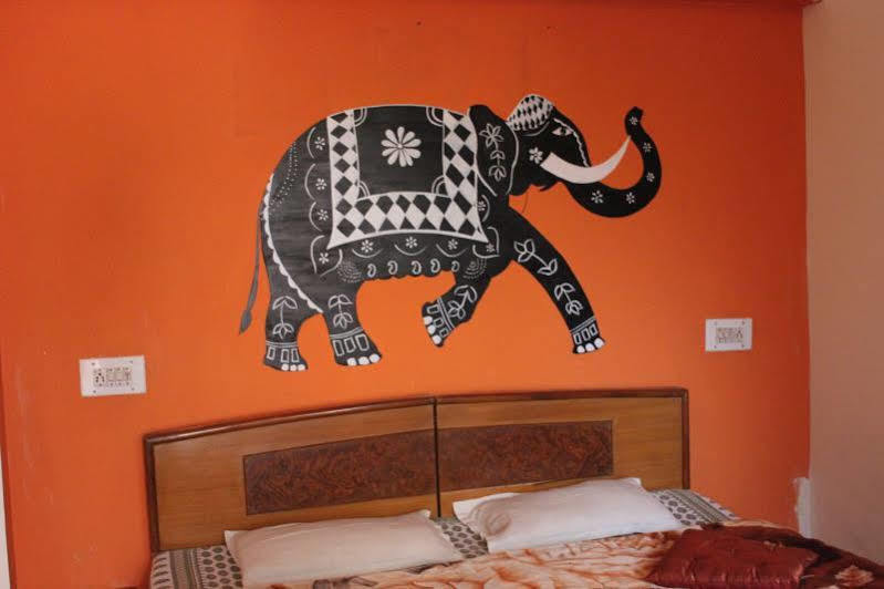 Hathroi Palace Hotel Jaipur