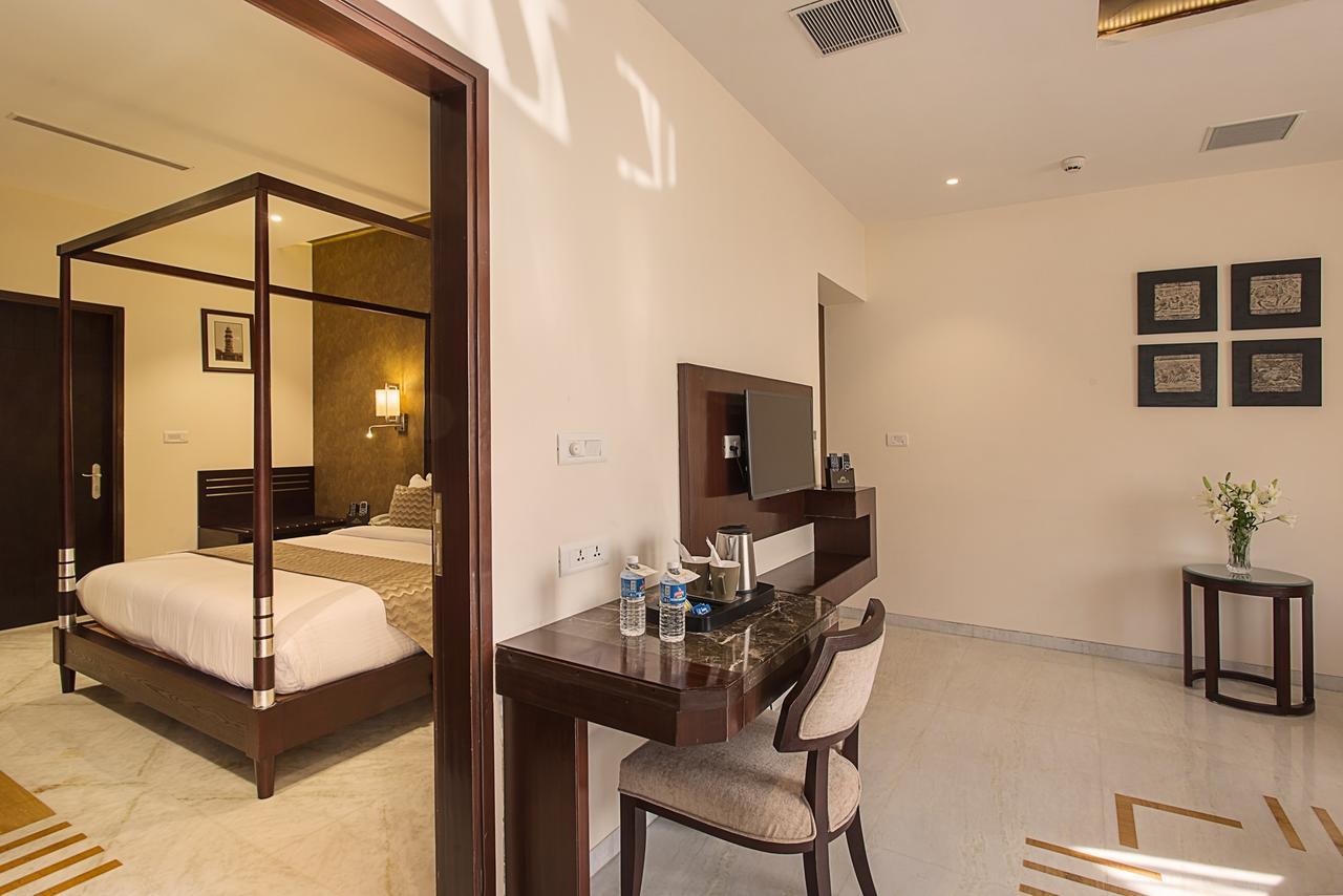 Hotel Kk Royal & Convention Centre 4*