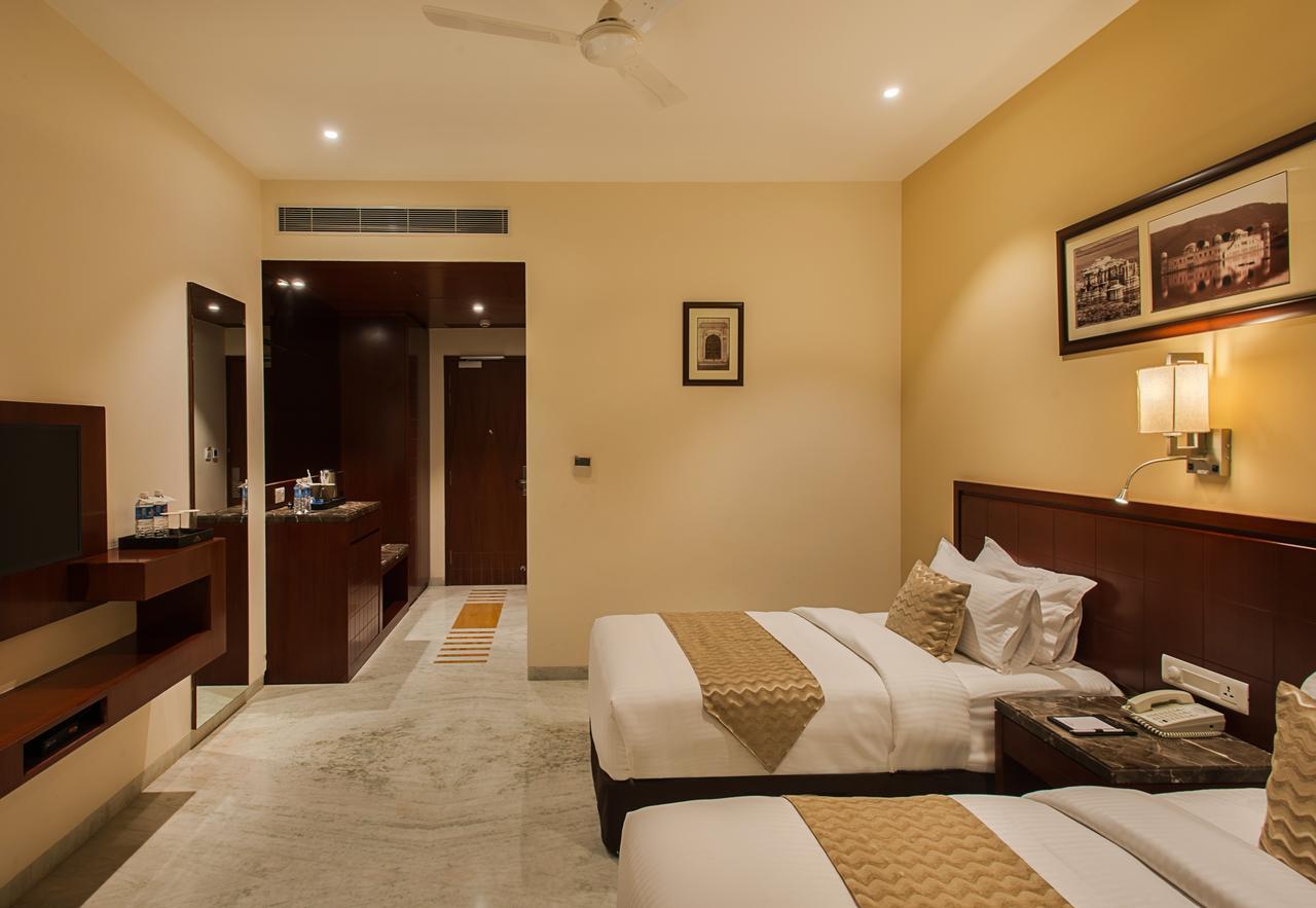 Hotel Kk Royal & Convention Centre 4*
