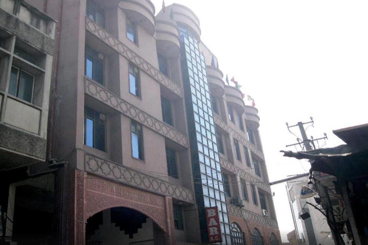 Hotel Maharani Plaza 3*